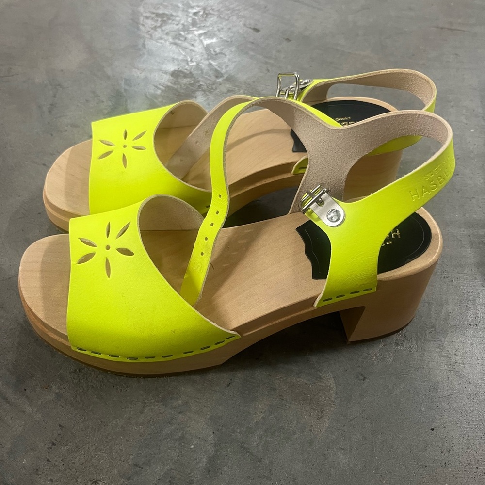 Swedish Hasbeens Yellow Sandals with Cutout Design - Picture 2 of 4